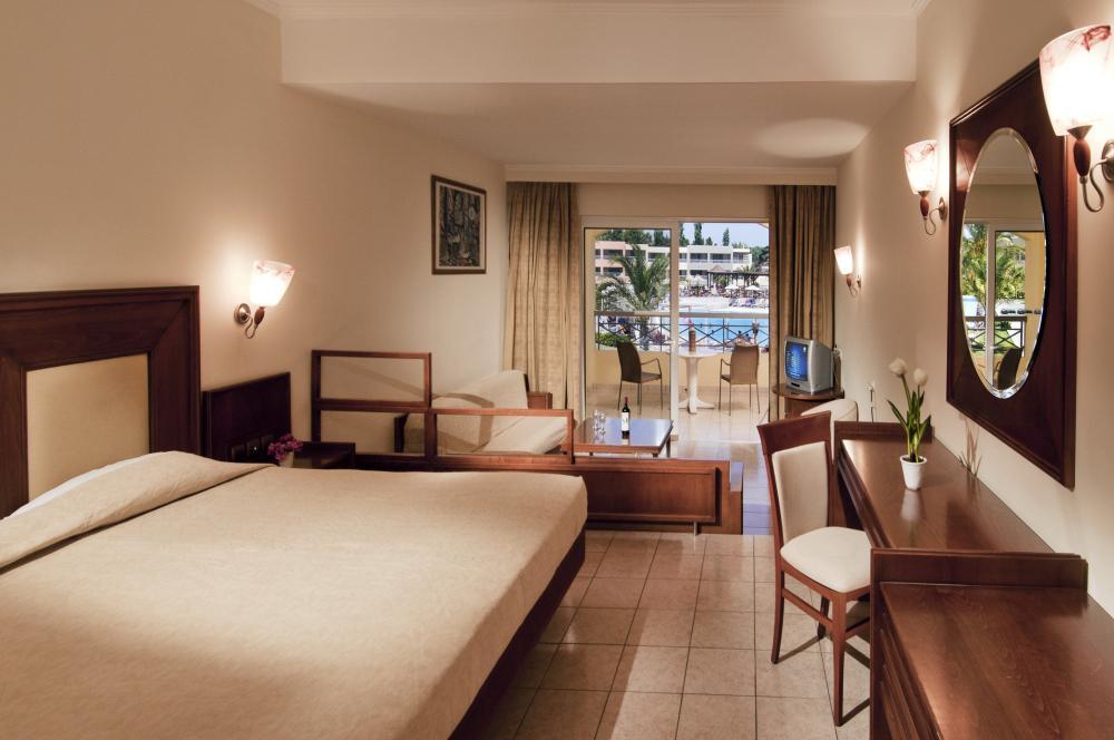 Kipriotis Maris Suites Psalidi  Bilik gambar
