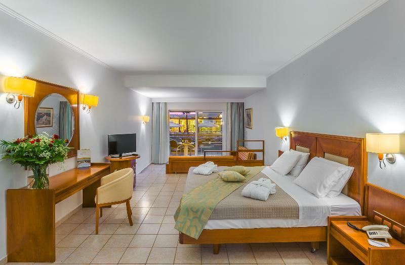 Kipriotis Maris Suites Psalidi  Luaran gambar