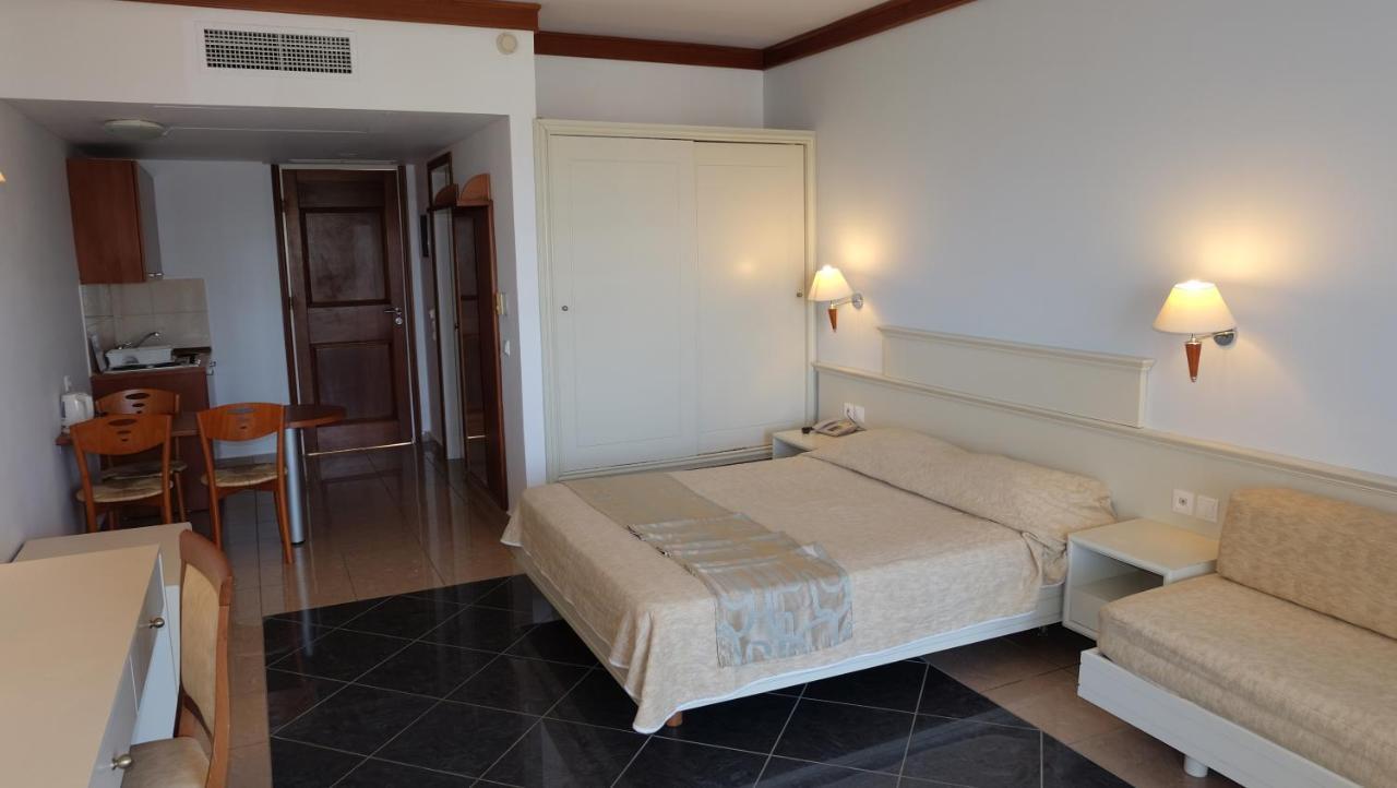 Kipriotis Maris Suites Psalidi  Luaran gambar